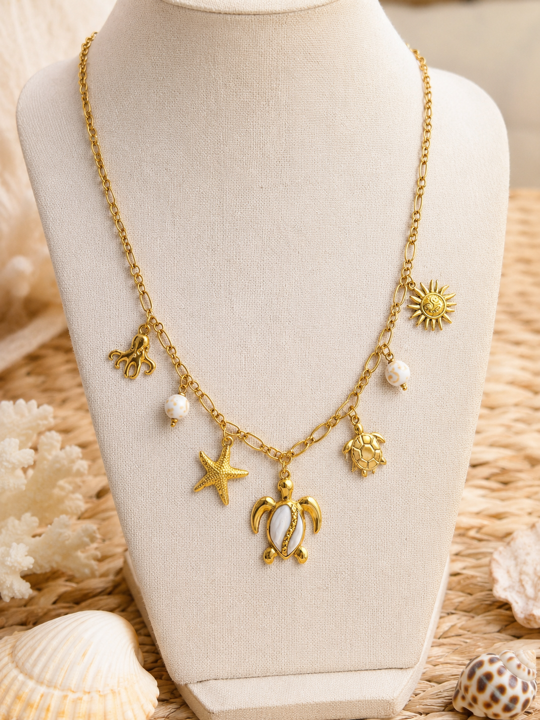 Collier Marina